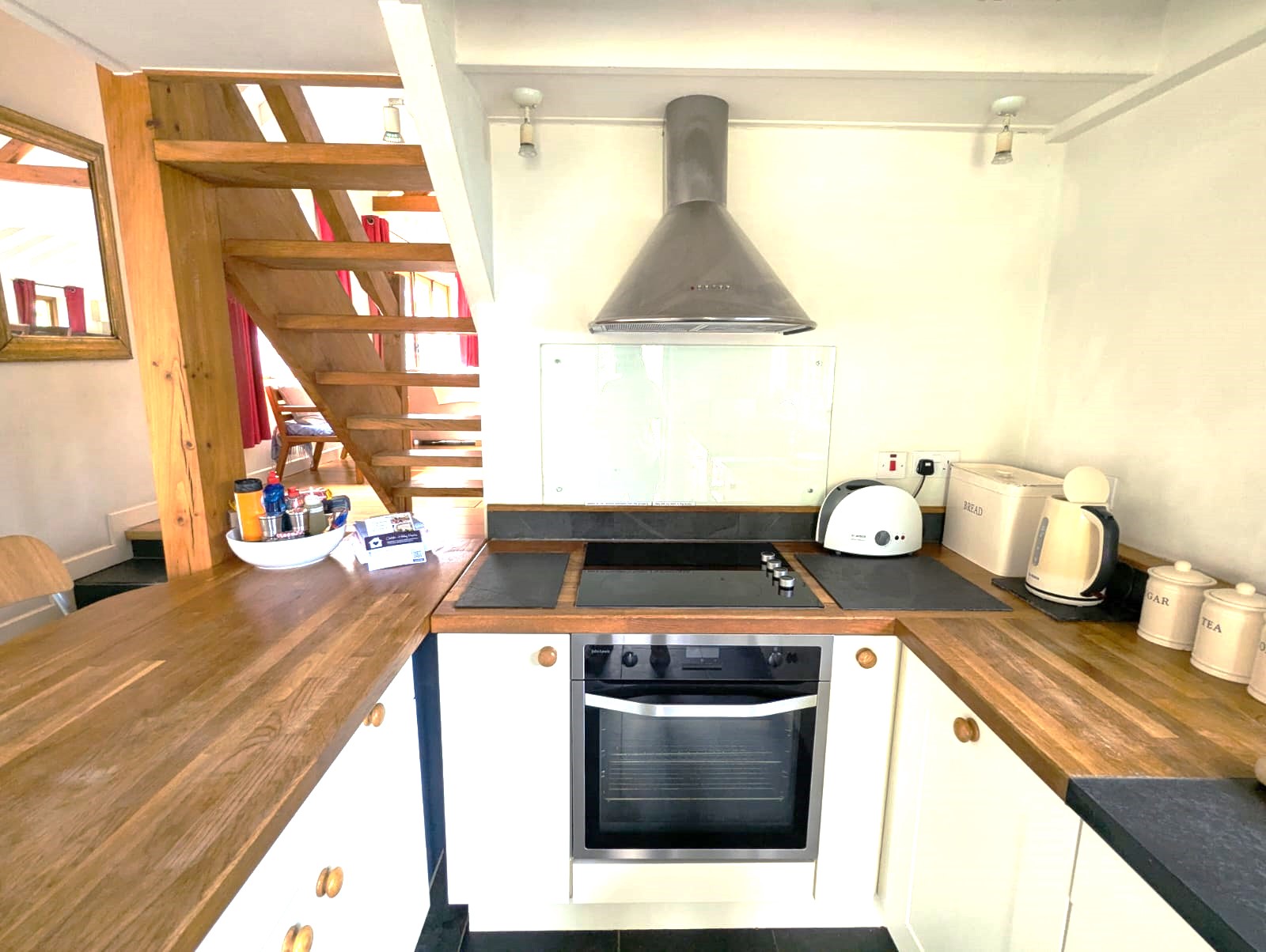 Modern Kitchen in Cottage Modern Kitchen in Cottage