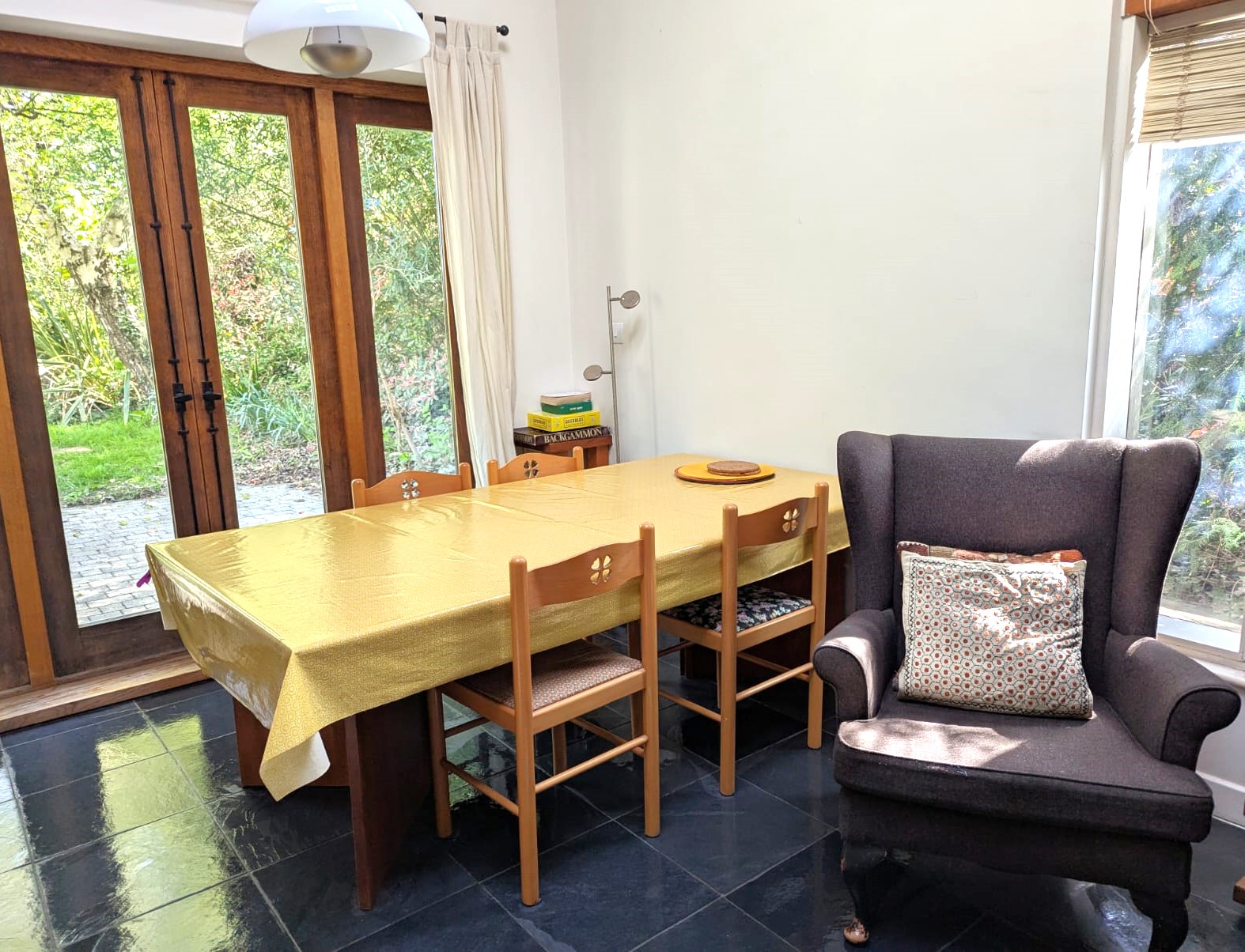 Studio Dining Area Studio Dining Area